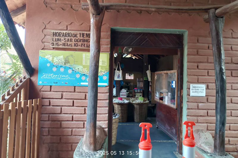Tienda De Cosmeticos Mazunte — photo 3