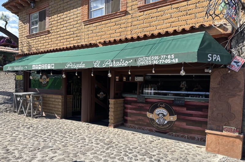 Cafe Revolucion — photo 1