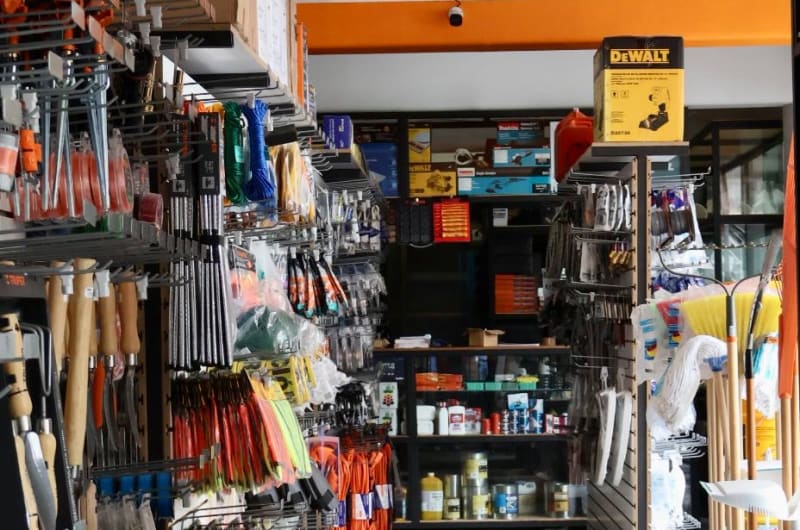 MATERIALES Y FERRETERIA CENTRAL — photo 3