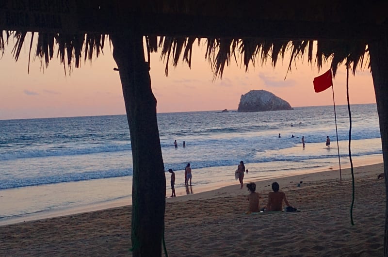 Zipolite Letters — photo 3