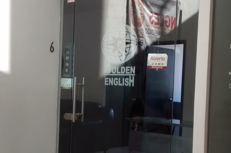 Golden English — photo 2
