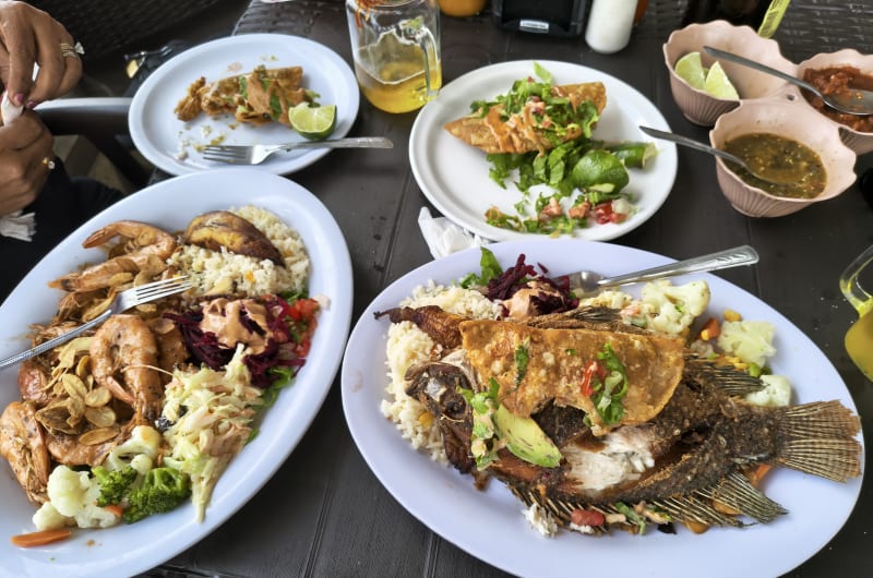 Los Molcajetes Grill — photo 2