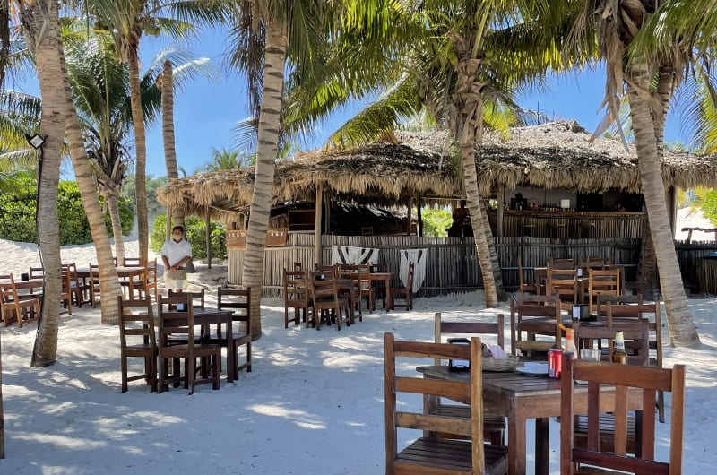 Beach Club Bar — photo 1