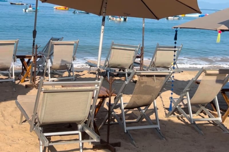 Swell Beach Bar — photo 1