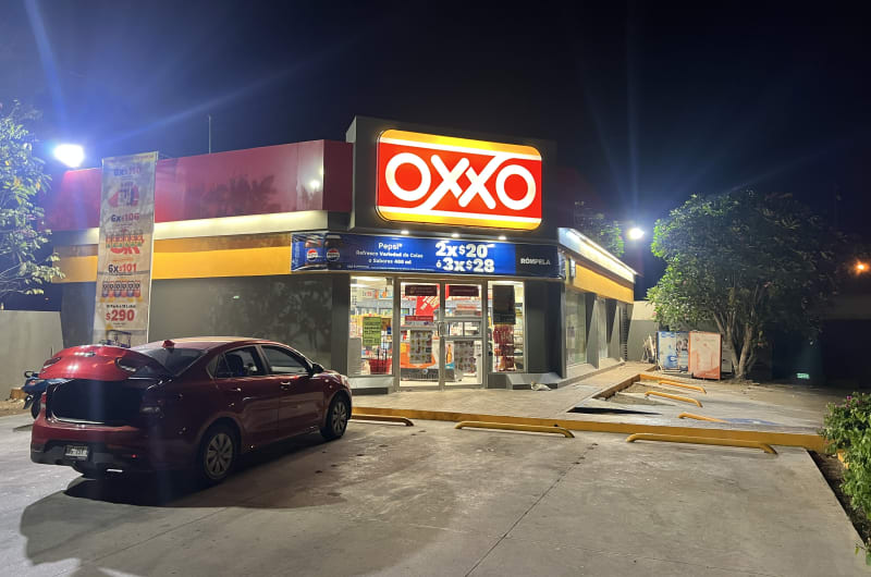 OXXO Gavilan MID — photo 1