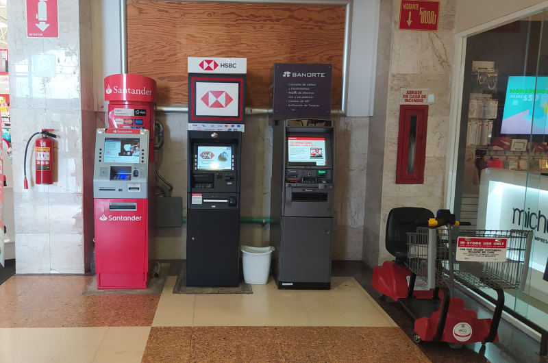 ATM Santander — photo 1