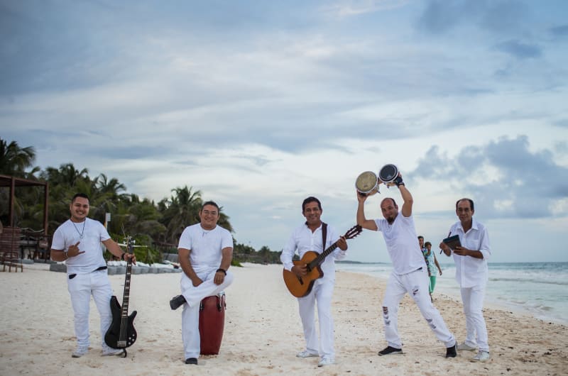COCOSON SALSA BAND TULUM — photo 2