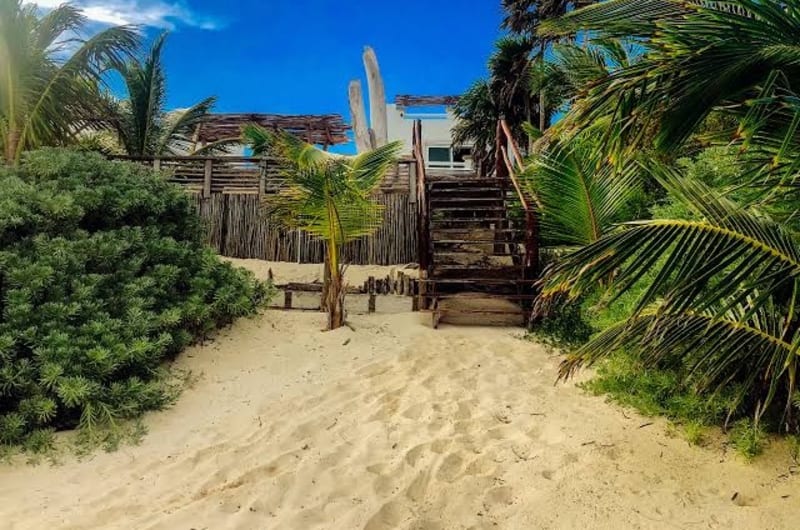 Tulum beachfront 20min from hotel zone<br>Housekeeping-amazing food — photo 1