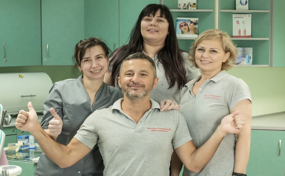 Команда досвідчених стоматологів клініки Авіценна у Львові