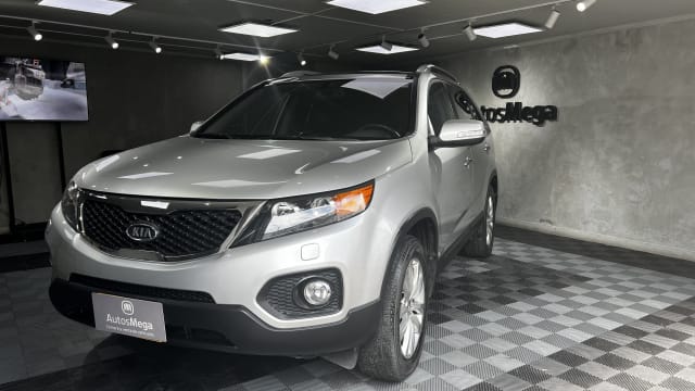 KIA SORENTO EX 2011