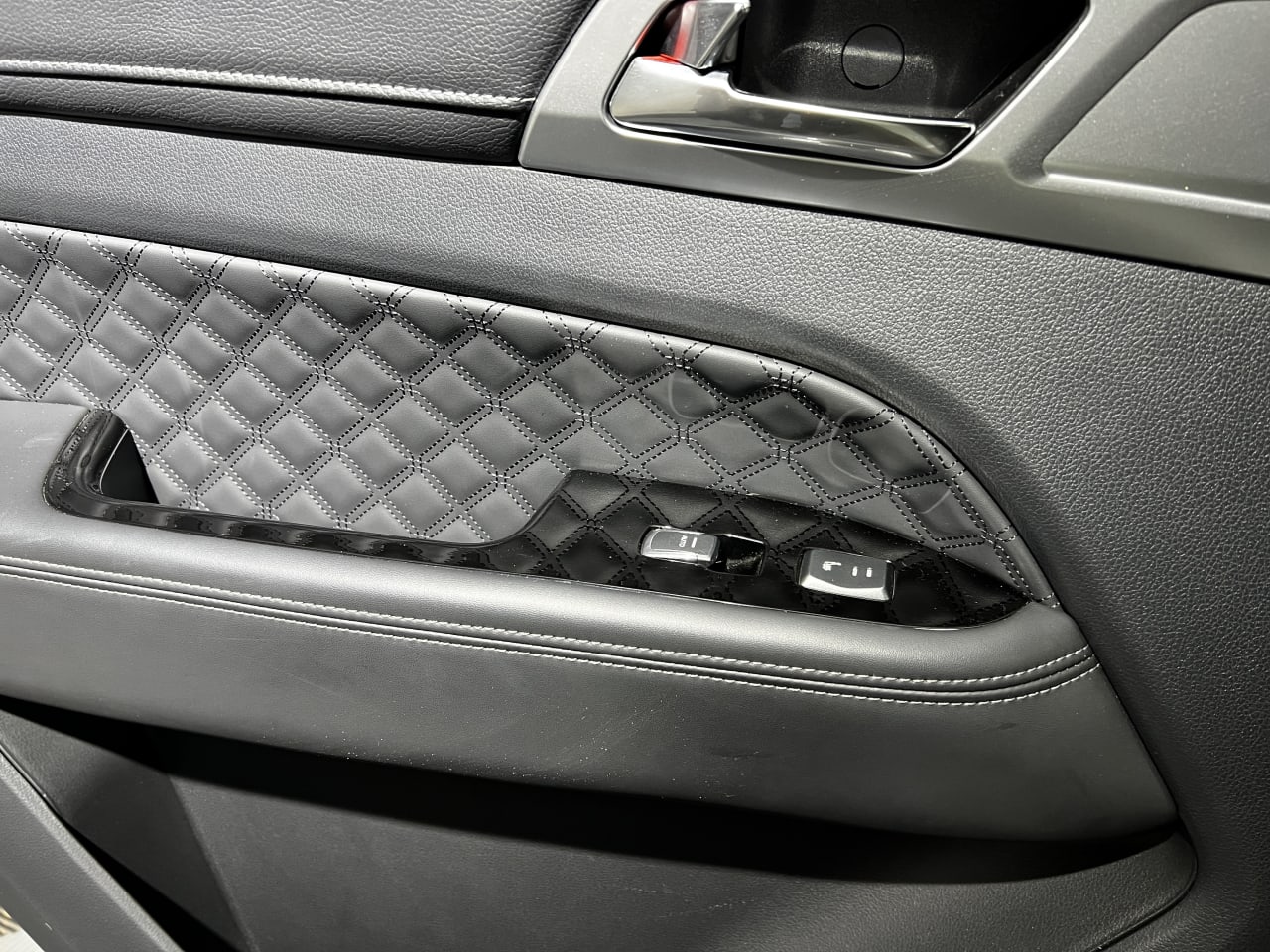 REXTON SUPREME Tp 2200cc Td 4x4 foto 8