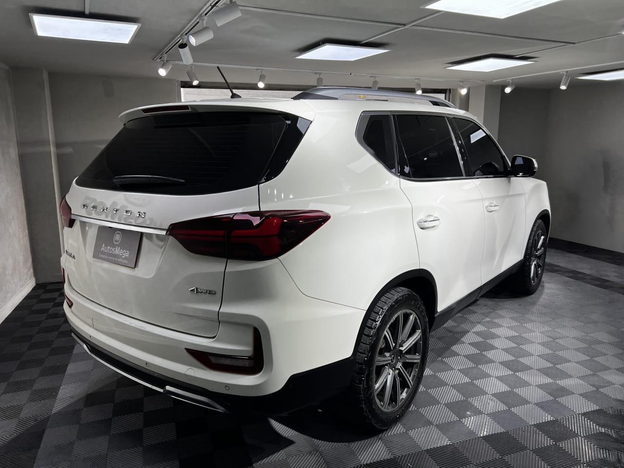 REXTON SUPREME Tp 2200cc Td 4x4 foto 11