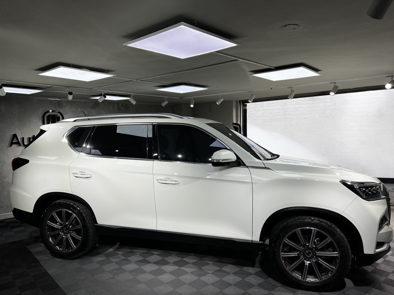 REXTON SUPREME Tp 2200cc Td 4x4 foto 13