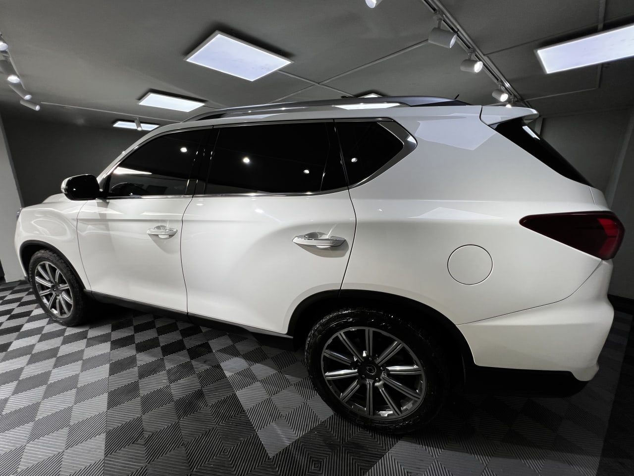 REXTON SUPREME Tp 2200cc Td 4x4 foto 19