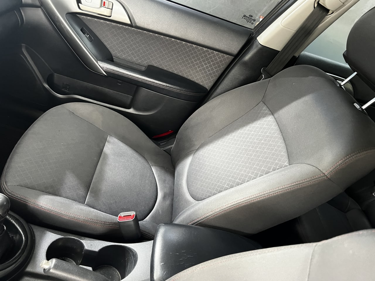 KIA CERATO FORTE LX 1.6 foto 14