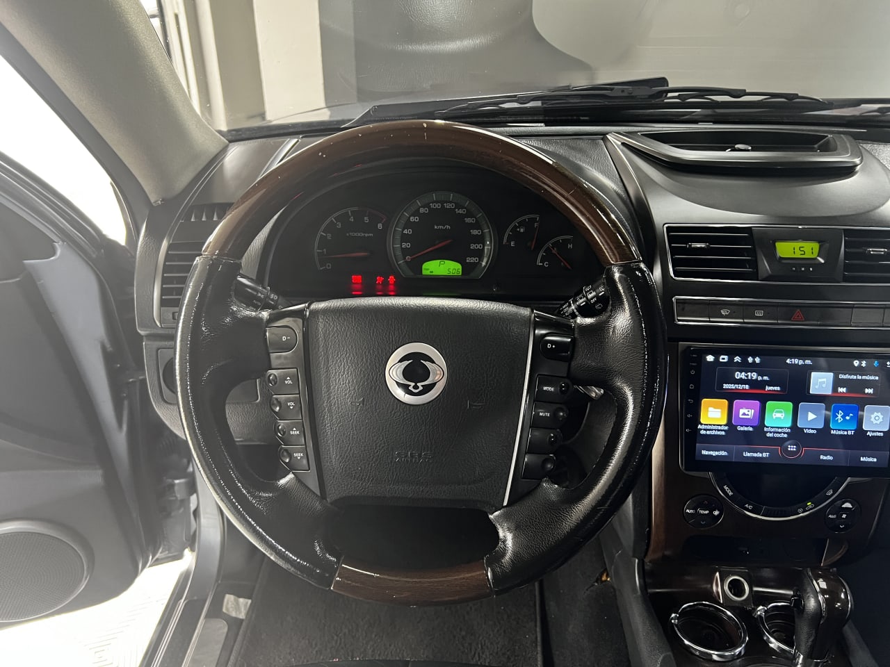 SSANGYONG REXTON 2.7 W 270 Xdi foto 13