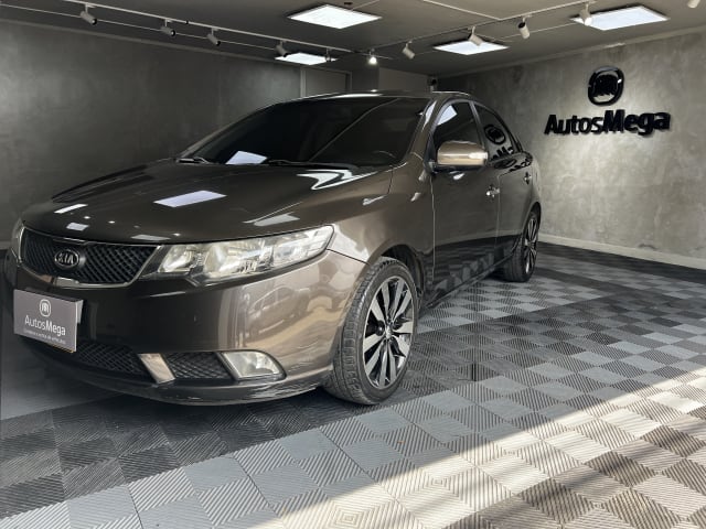 KIA CERATO FORTE LX 1.6