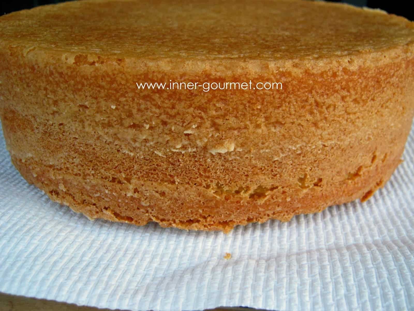 A Light and Fluffy Sponge Cake - Alica's Pepper Pot