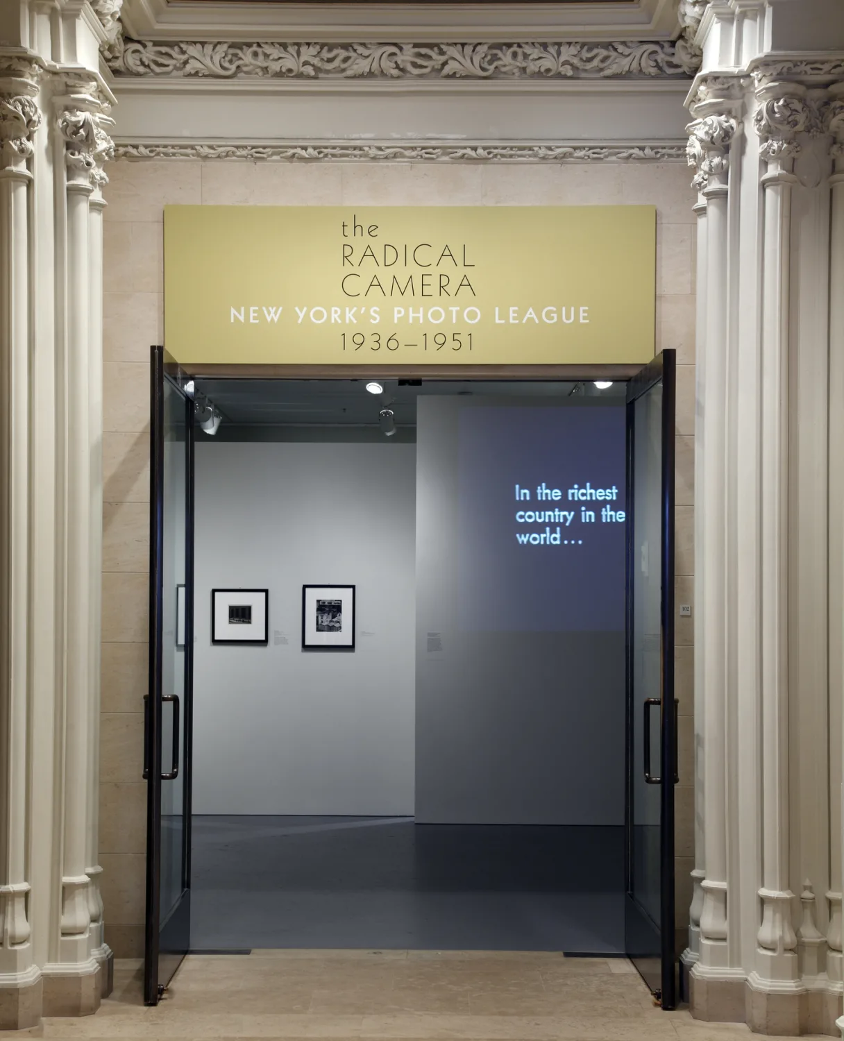 the radical camera, new york's photo league, entrance, columns