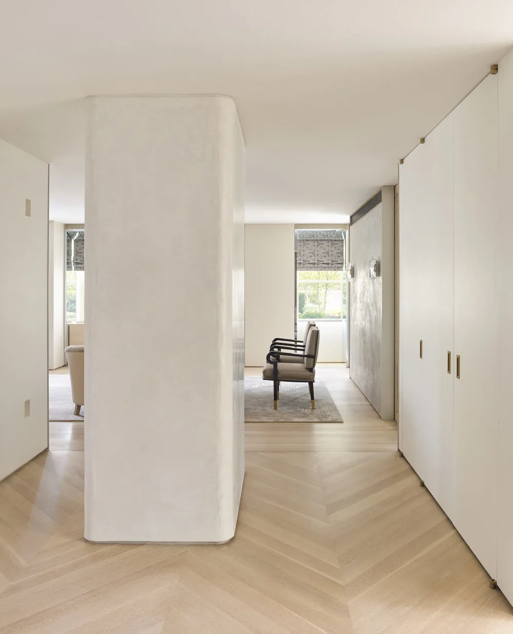 ENTRY, pillar, wood, closets