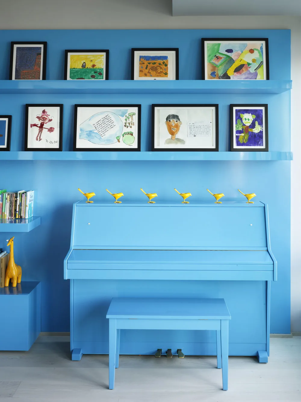 BLUE PIANO, kids, art, display wall