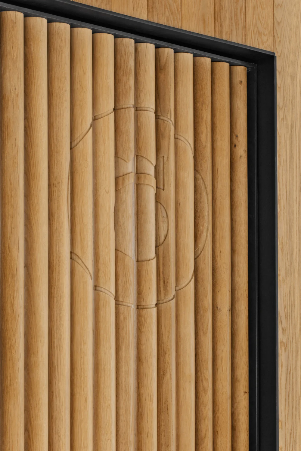 SCREEN, logo, wood