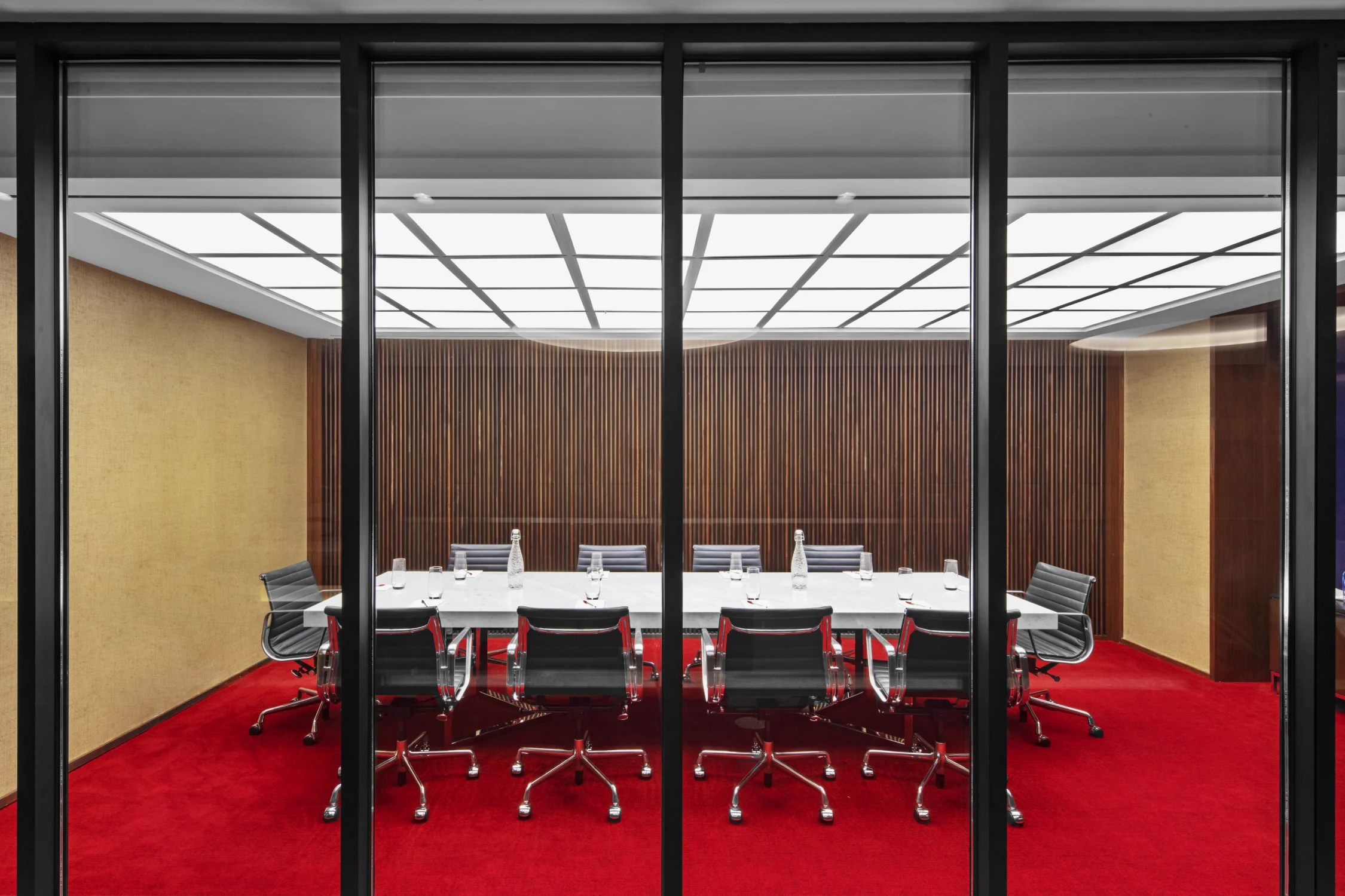 MEETING ROOM, table, chairs, glass, gold