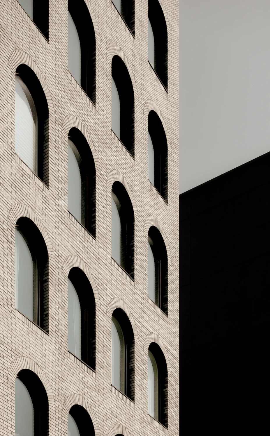 arches, windows, brick