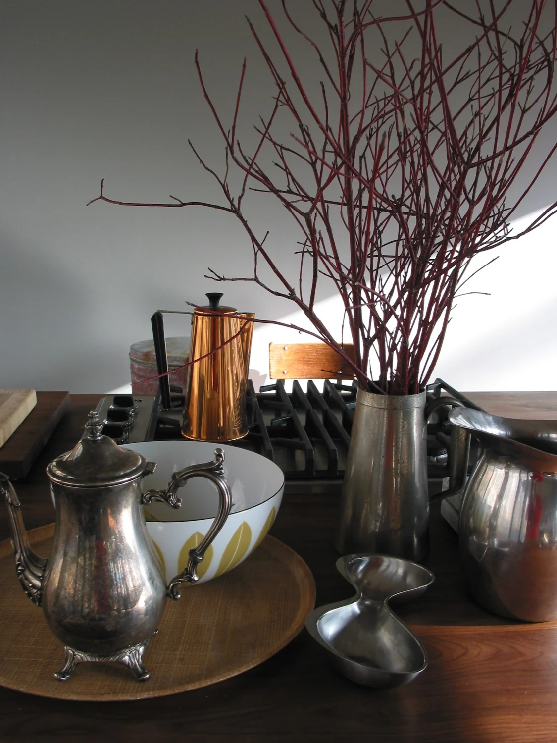 bar, stove, kitchen, teapot