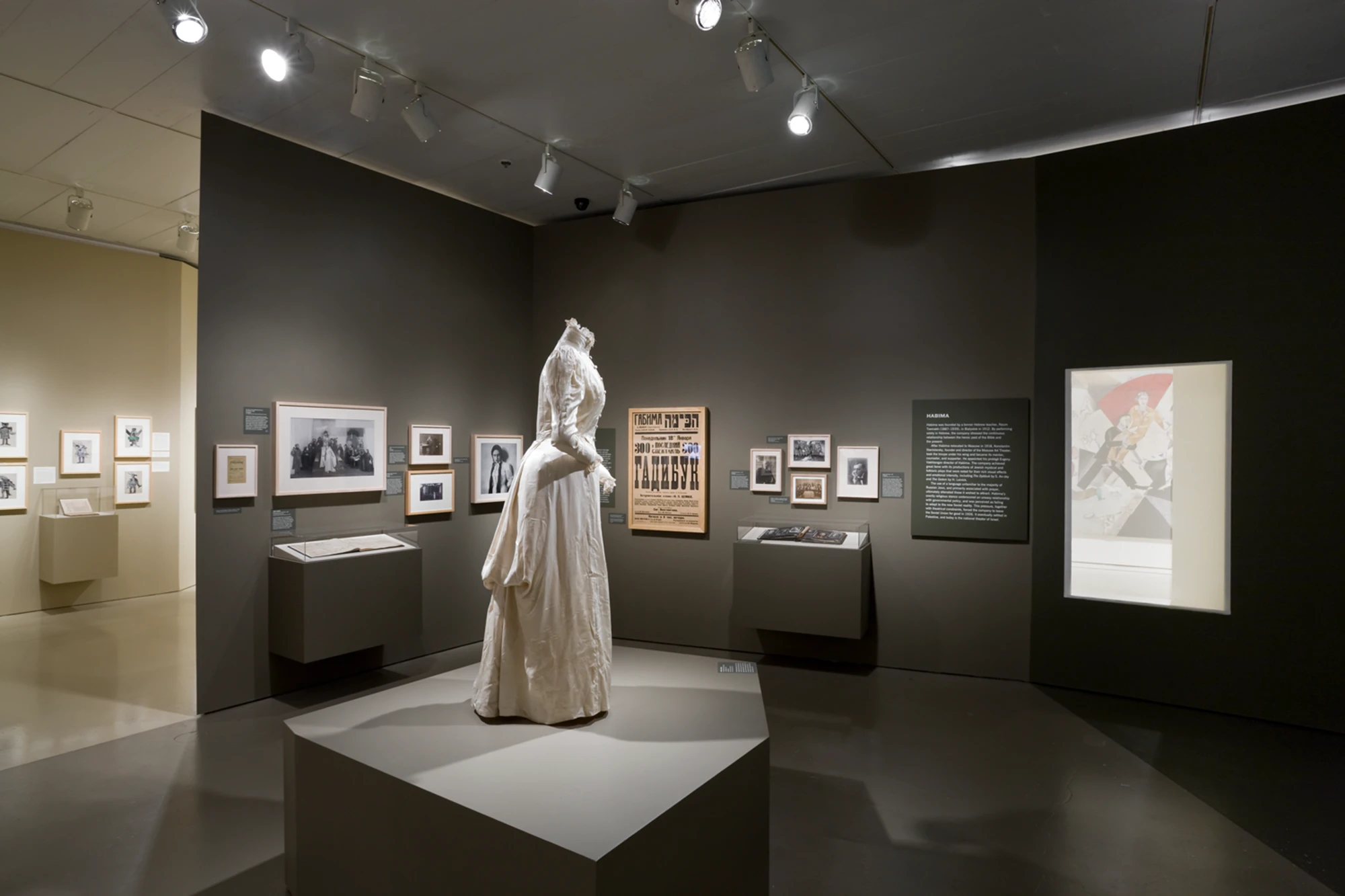 wedding dress, gallery, photographs