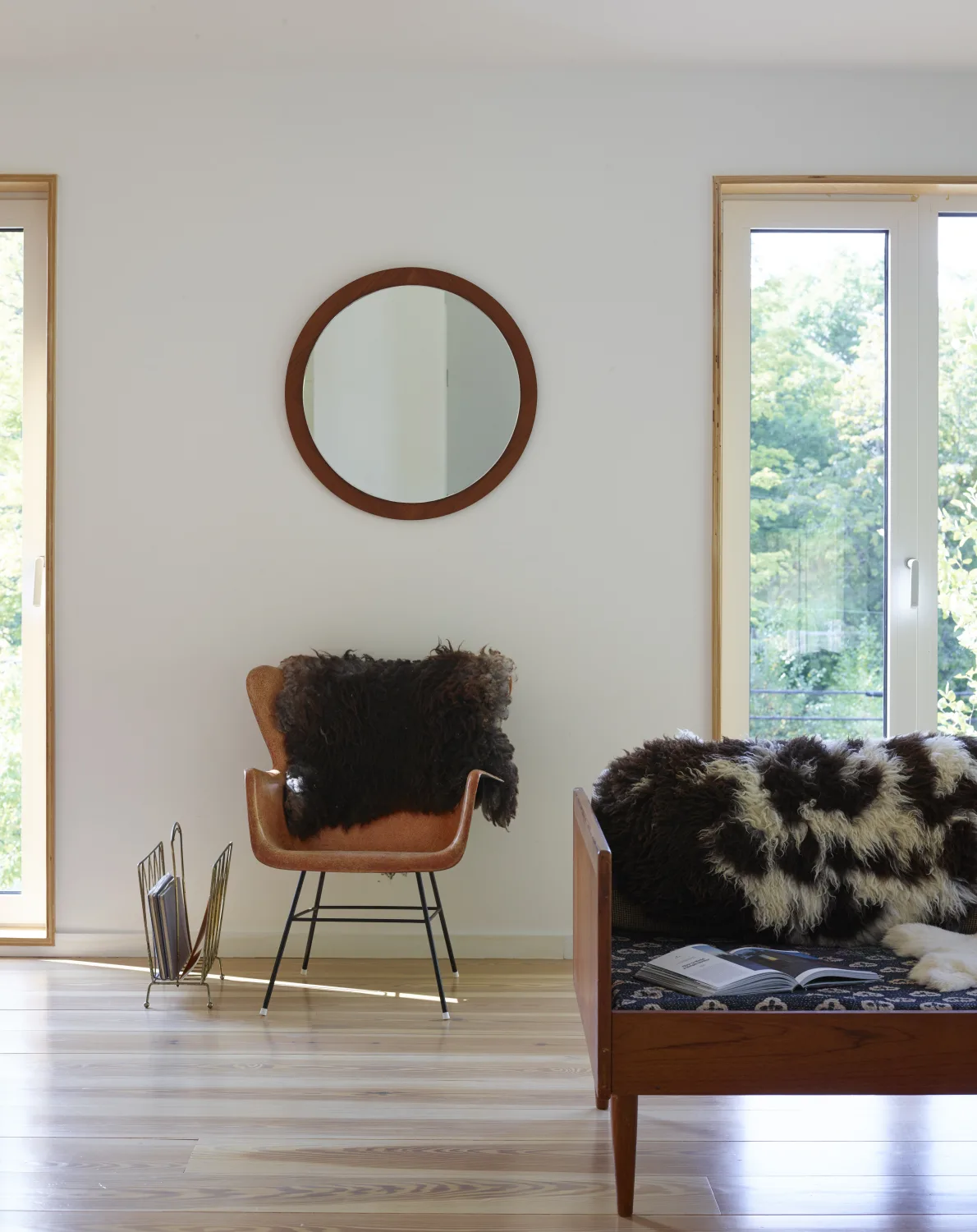 fur, living area, sofa, chair, mirror, wood