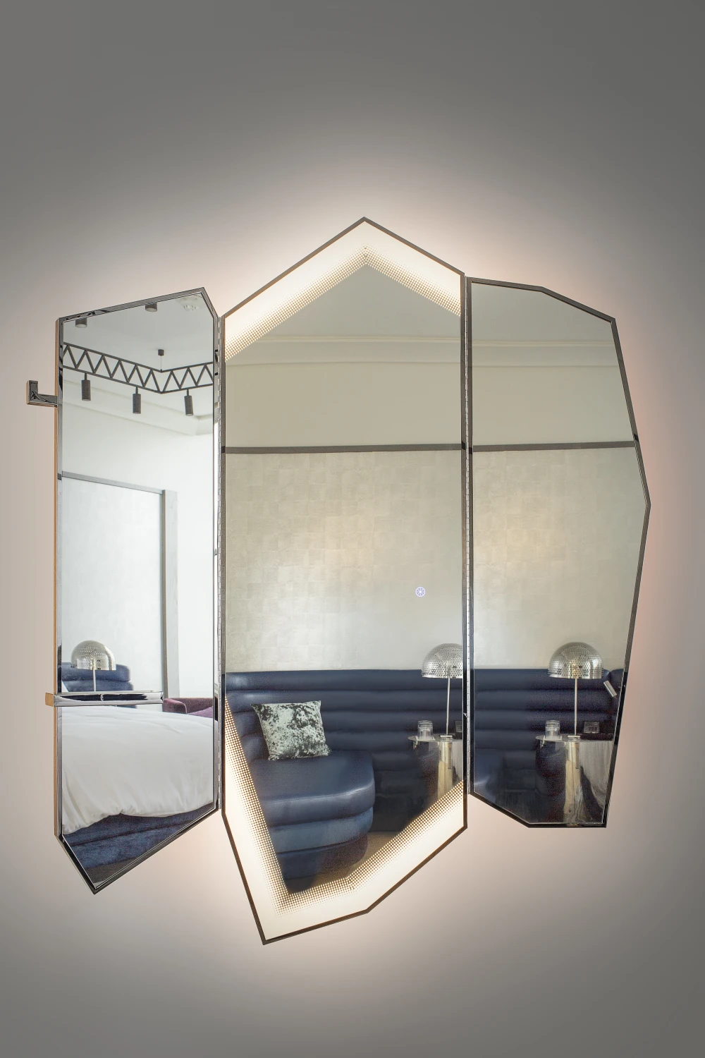 GLOW, PANELS, MIRROR, FACETED, BACK LIT, METAL, FRAME, FOLDING
