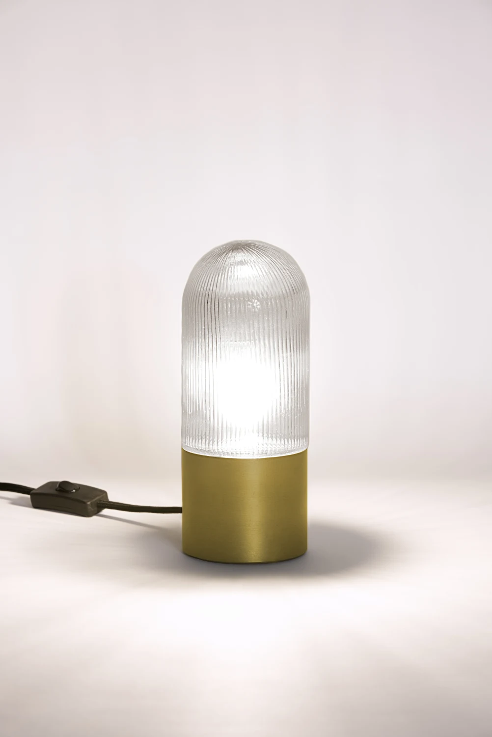 SMALL LAMP, TABLE, BRASS RIBBED, GLOW