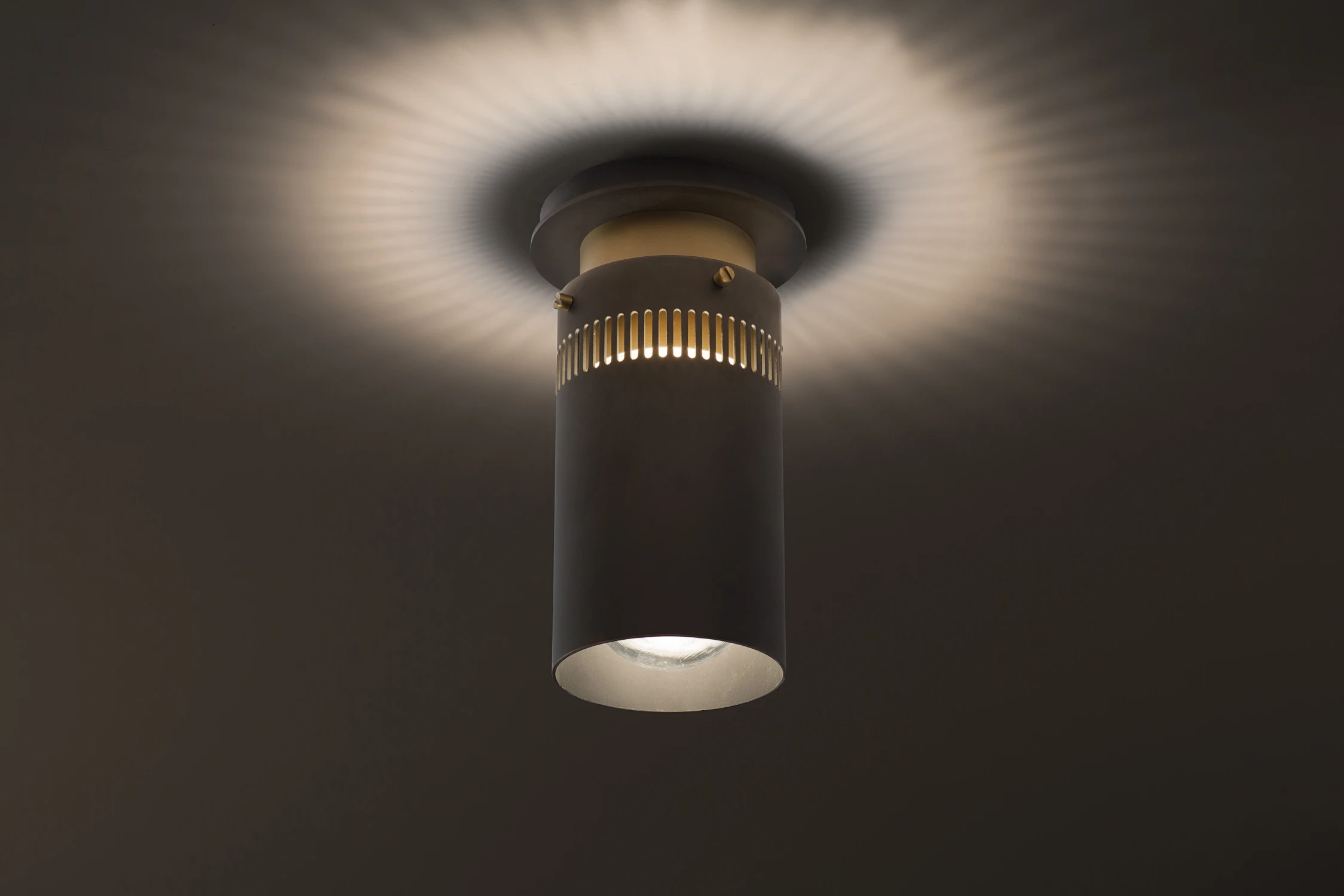 DOWNLIGHT, PERFORATED, GLOW, METAL