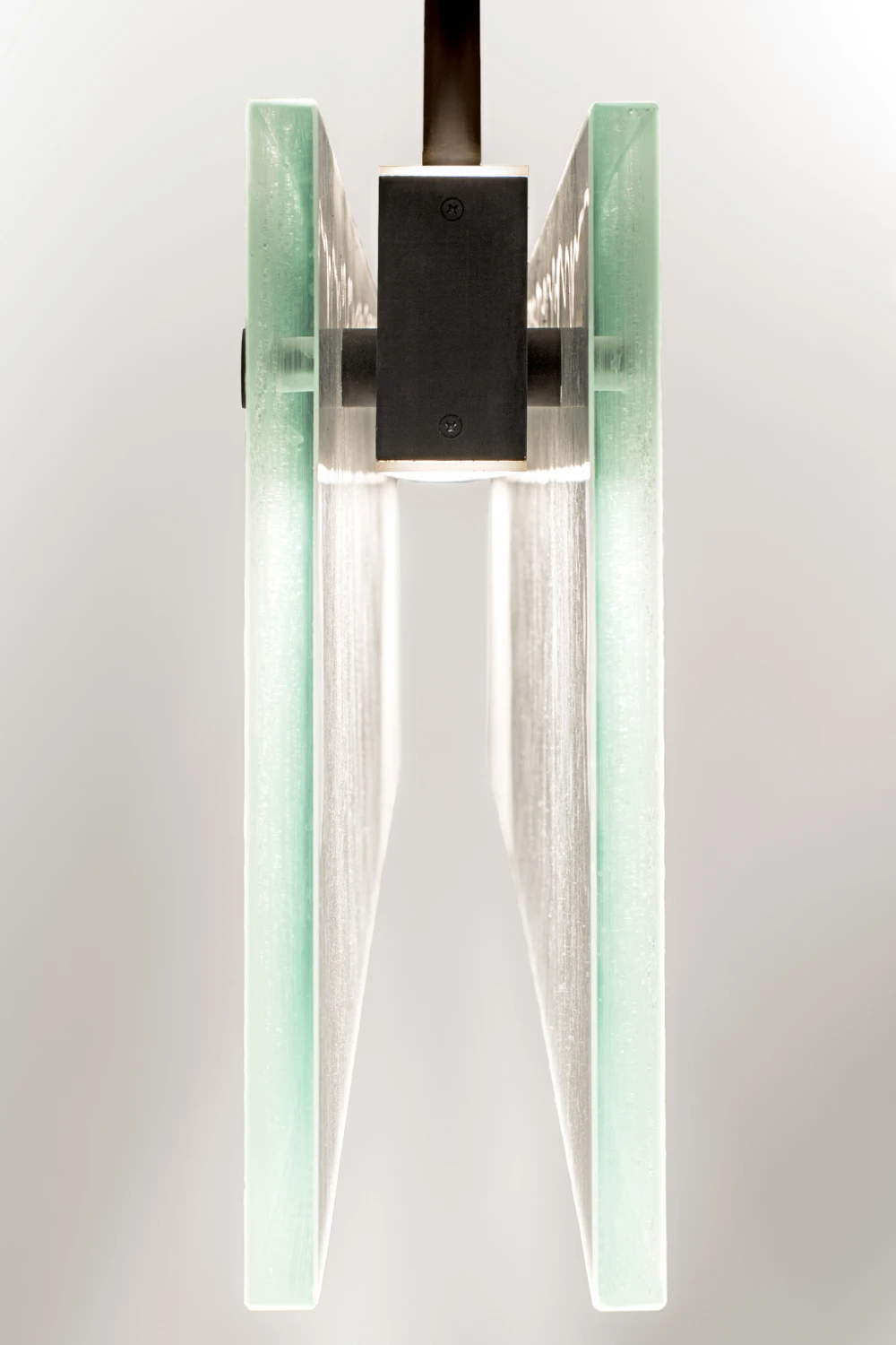 PENDANT, SIDE
