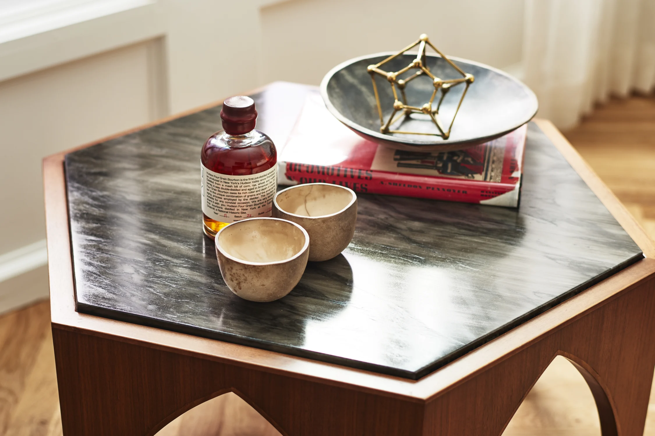 OBJECTS, WOOD, MARBLE, HEXAGON, ARCH