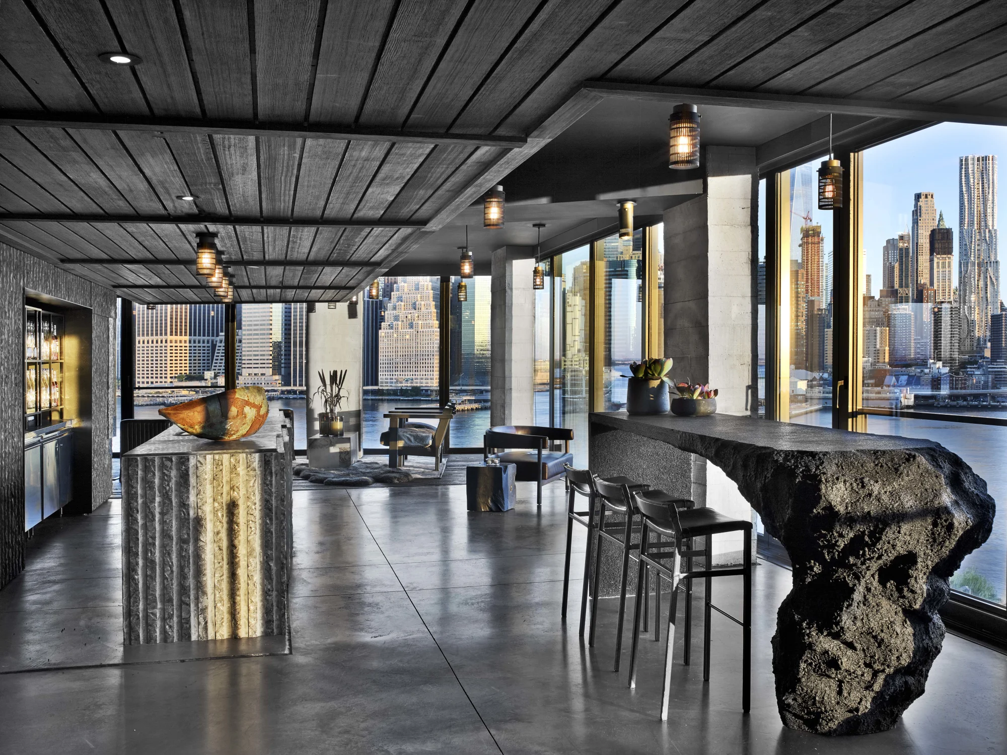 ndustrial,  Barstools, stone, counter,  Pendant lights,  Concrete, Sculpture.  Skyline , Open layout,  Panoramic,  wood