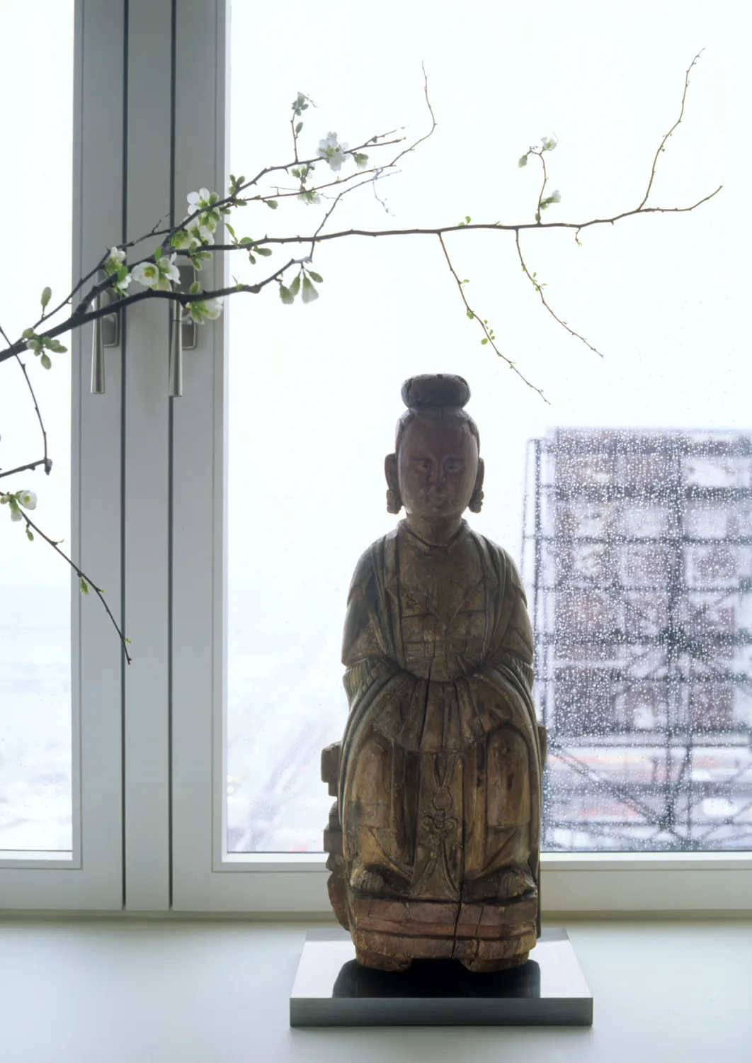 laight apartment window STATUE, buddha, window