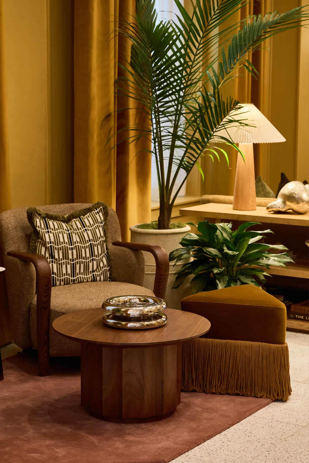 amb annsavannah savdr lobbyseating4