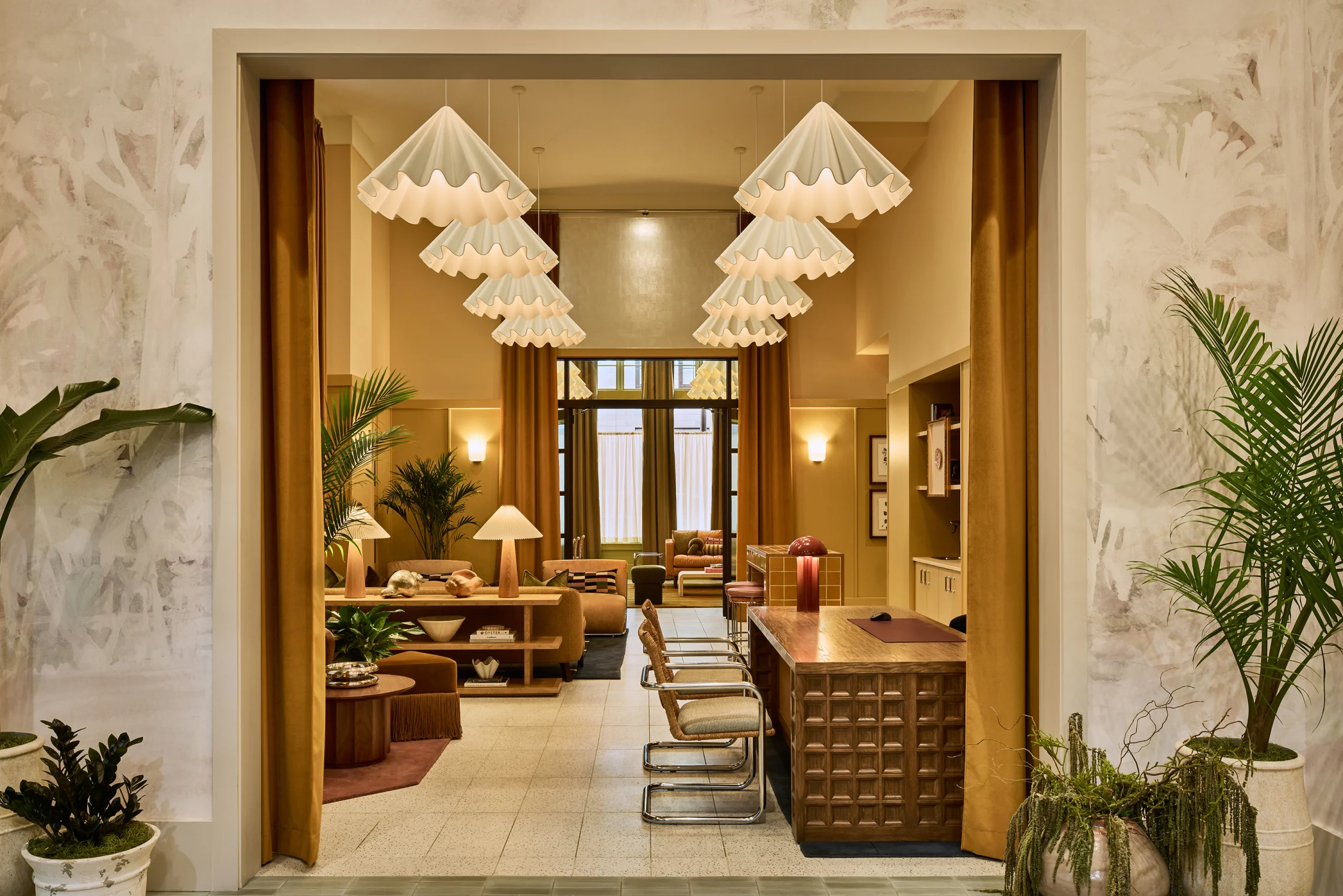 amb annsavannah savdr lobby1 edited