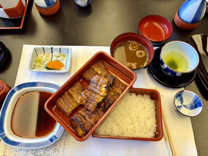 吉塚うなぎ屋 本店