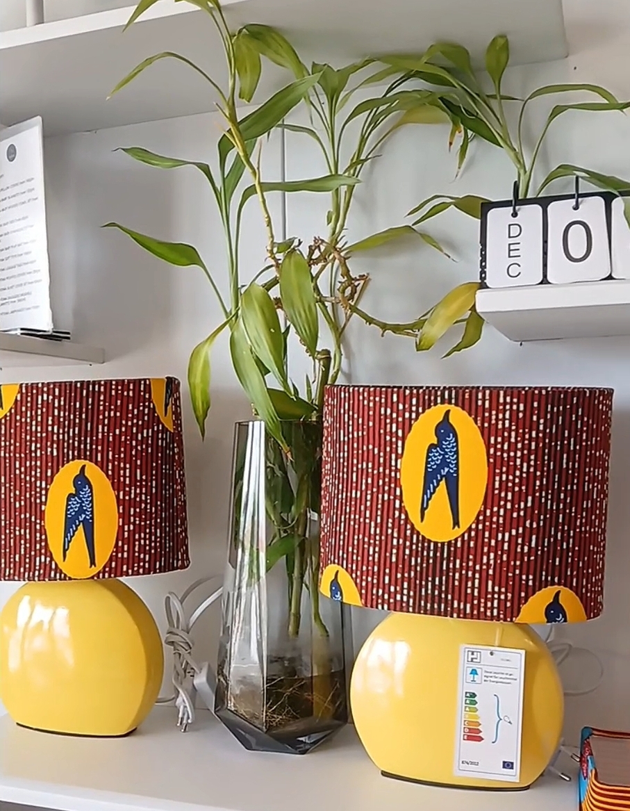 Sika wo Ntaban Ceramic lamp