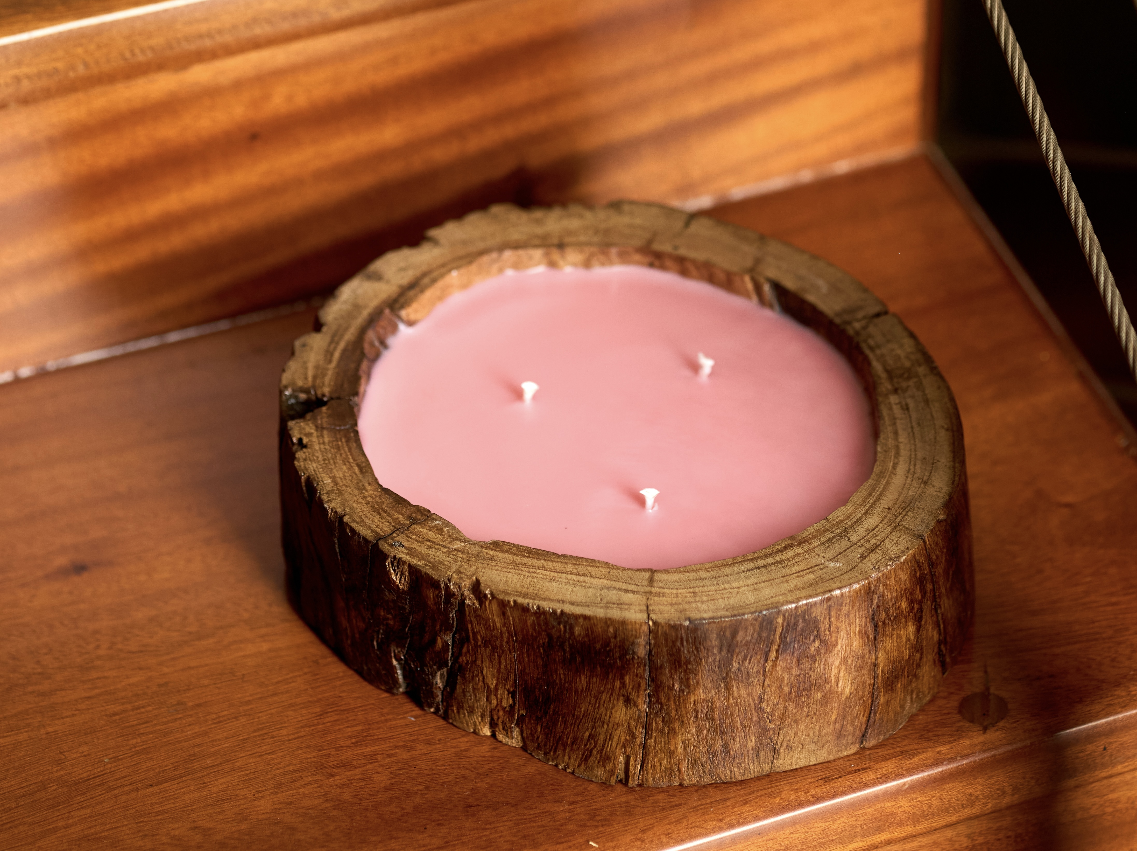 Wooden scented candle holder