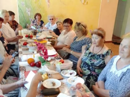 Не просто нарезать, но и красиво подать на стол!