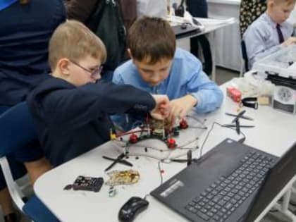 Алексей Логвиненко: За парты в новом учебном году сядут более 14 тысяч первоклассников Ростова