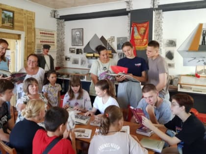 В библиотеке Красина для шахтинских школьников провели исторический экскурс