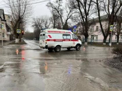 В Ростовской области в аварии со «скорой» пострадала 7-летняя девочка