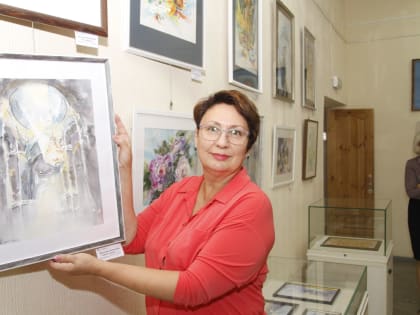 Сегодня  в выставочном зале Дома-музея И. И. Крылова открылась выставка ростовской художницы Виктории Булановой, члена ассоциации акварелистов России "В плену волшебной акваре
