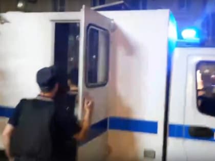 Двух молодых ростовчан приговорили к колонии за уничтожение автомобиля с символикой «Z»