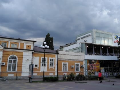 Пасмурное небо и дожди обещают шахтинцам